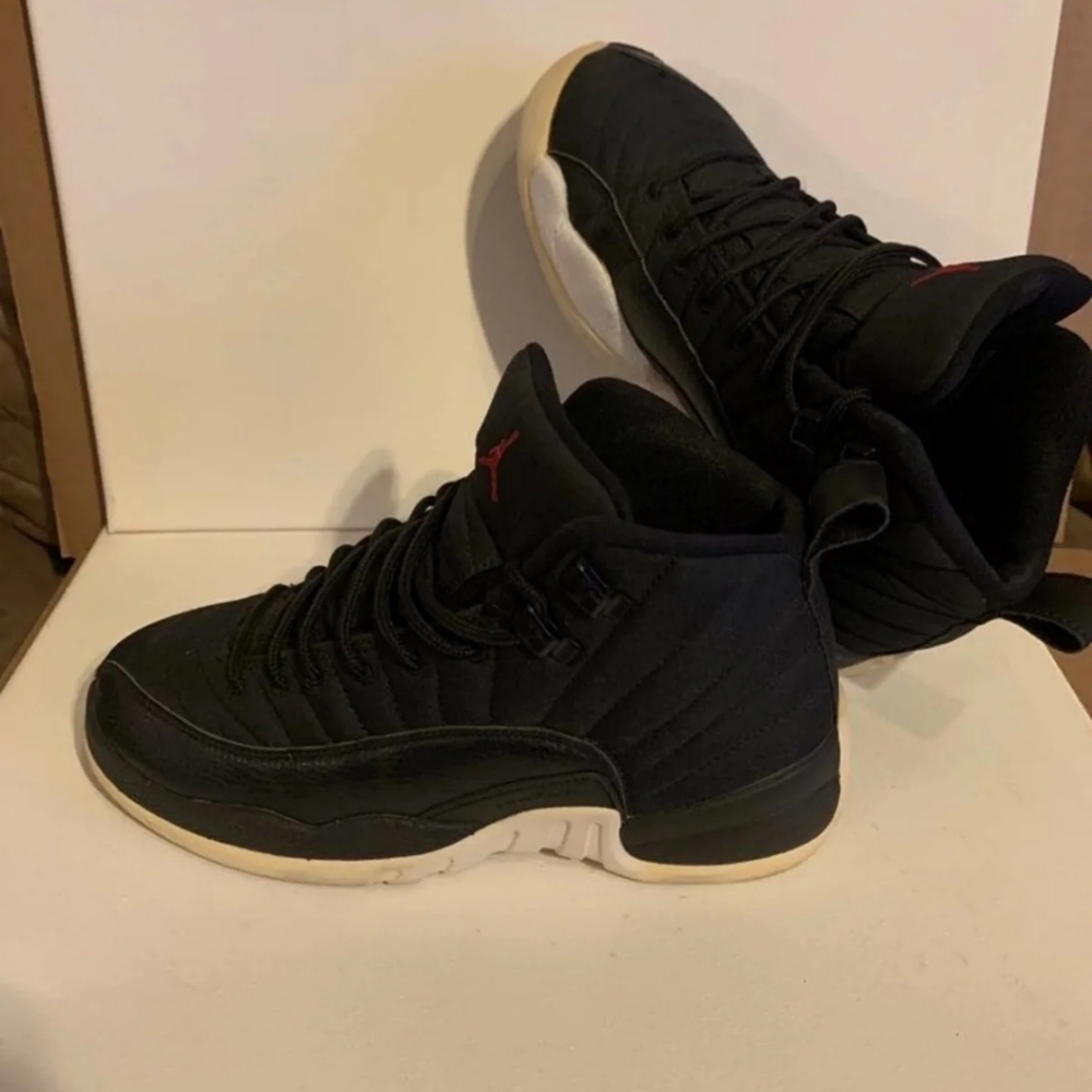 Jordans size 5youth